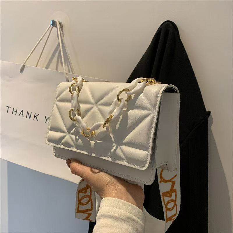 Women Rhombus Shoulder Bag Luxury Chains Design Messenger Handbag Flap Small Square Bag