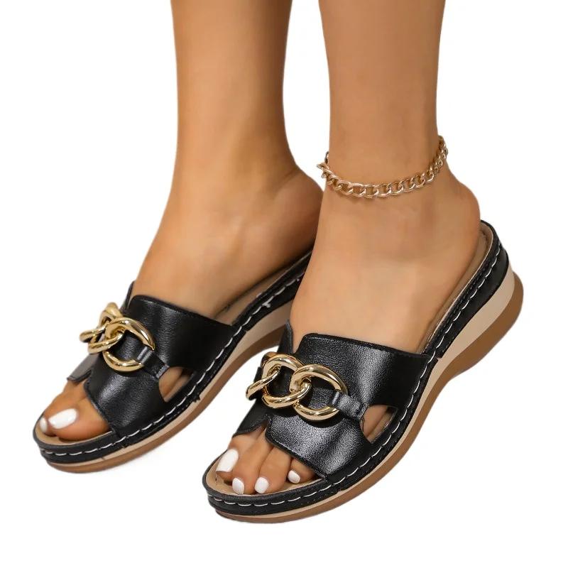 Moteriški batai Atviri pirštai Moteriškos šlepetės Didelis dydis Lauko kasdienės šlepetės Moteriškos metalo dekoracijos Apvalūs pirštai Pleištiniai sandalai