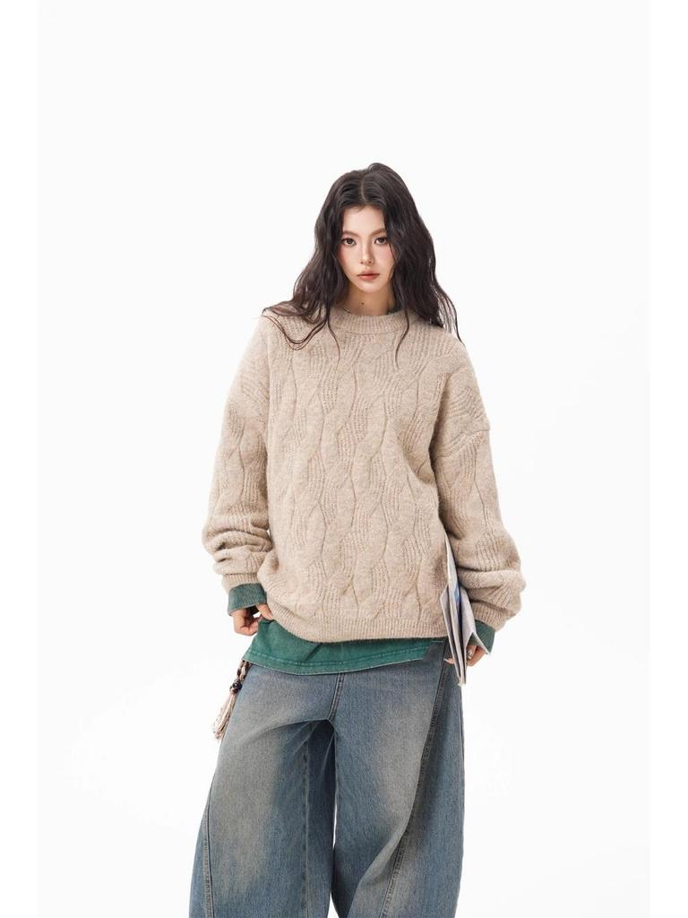 Men's Retro Cable Knit Sweater - Loose Fit, Round Neck, Autumn/Winter Pullover.
