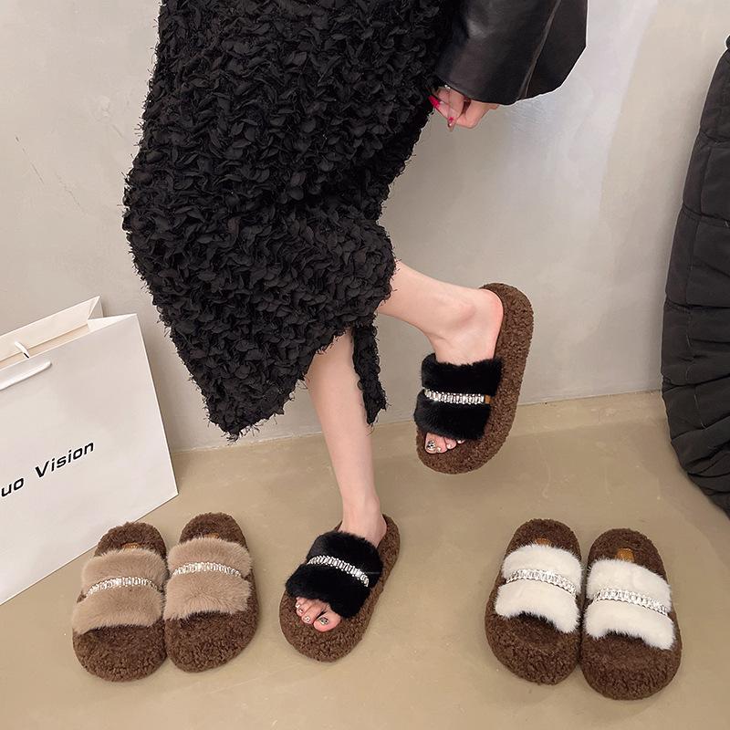Mao Mao slippers women's autumn and winter outer wear 2025 new thick-soled plush cotton tows go out to keep warm and bright diamond Mao Mao shoes