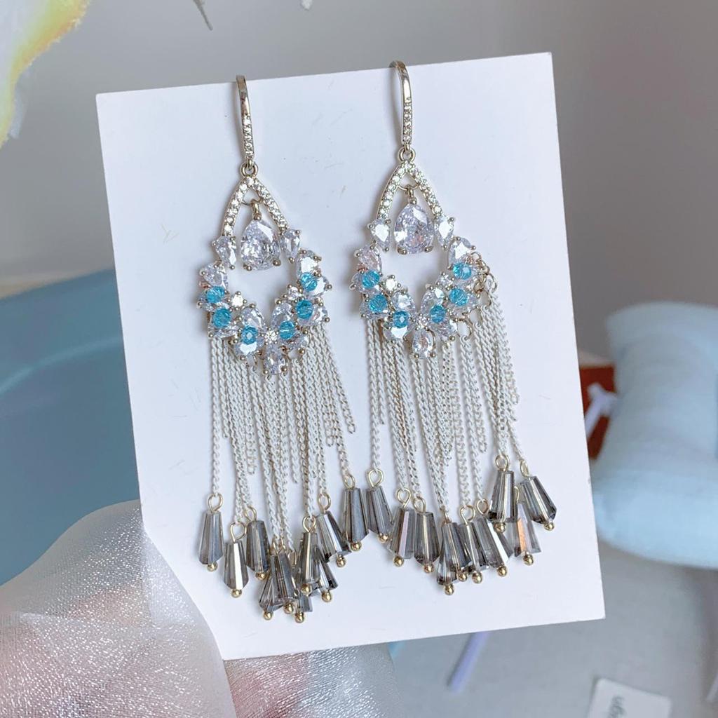 Elegantní Etnické Náušnice s Květinovým Třásněným Zirkonem - Lehký Luxus, Módní Individuální Design