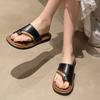 2026 Summer New Korean Flat Flat Slippers for Women's Outerwear with Toe Clips, One Line Dragging, Casual Beach Coolers