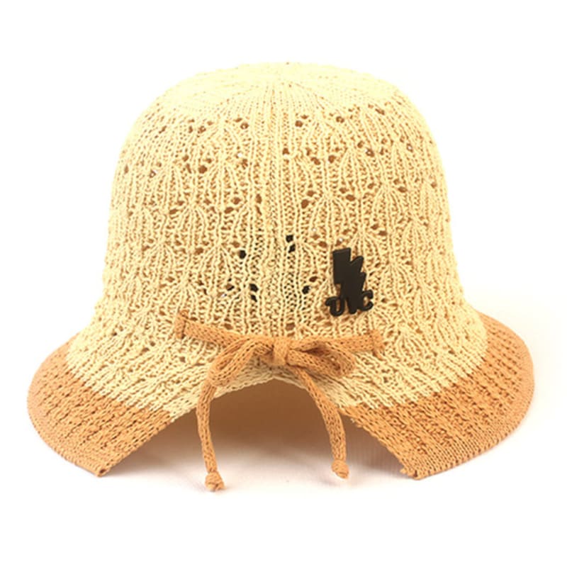 Universal Chemistry Edge Beige Backopen Knit Bucket Hat
