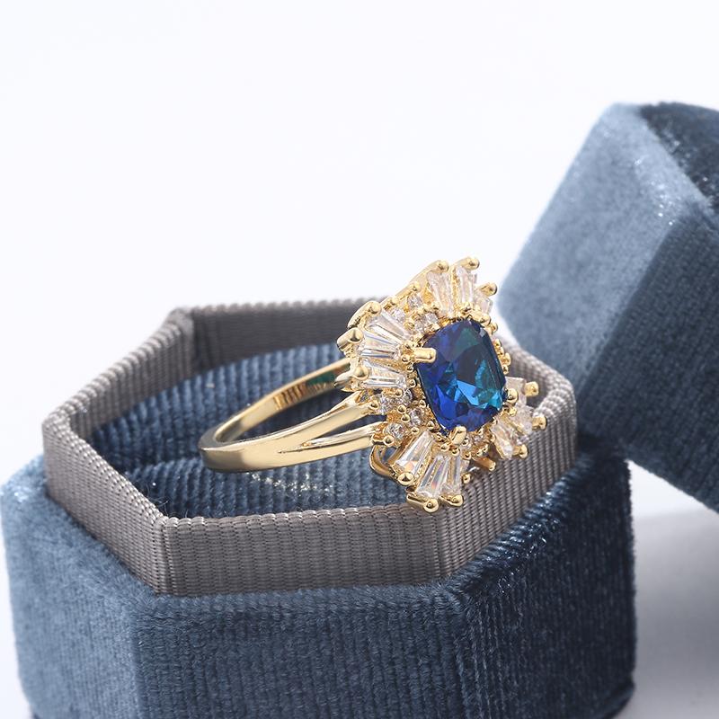 Exquisite Luxury Gold Ring Blue AAAA Zircon Women Ring Jewelry Hip Hop Punk Couple Wedding Jewelry Women Rings