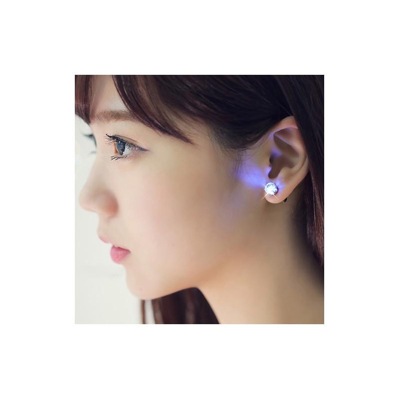 BOUCLES D'OREILLES EN Zircon Cubique Carré De 6Mm En Or Massif 9Ct Blanc EUR 235,48 - FR