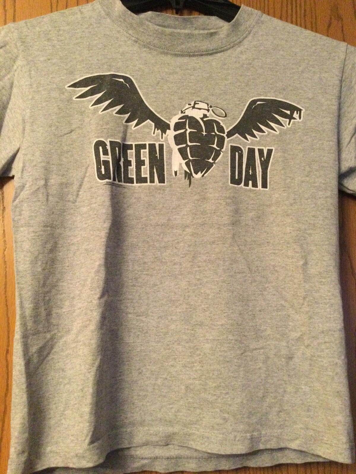 Green Day - Gray Shirt - Youth L - Cotton Blend L