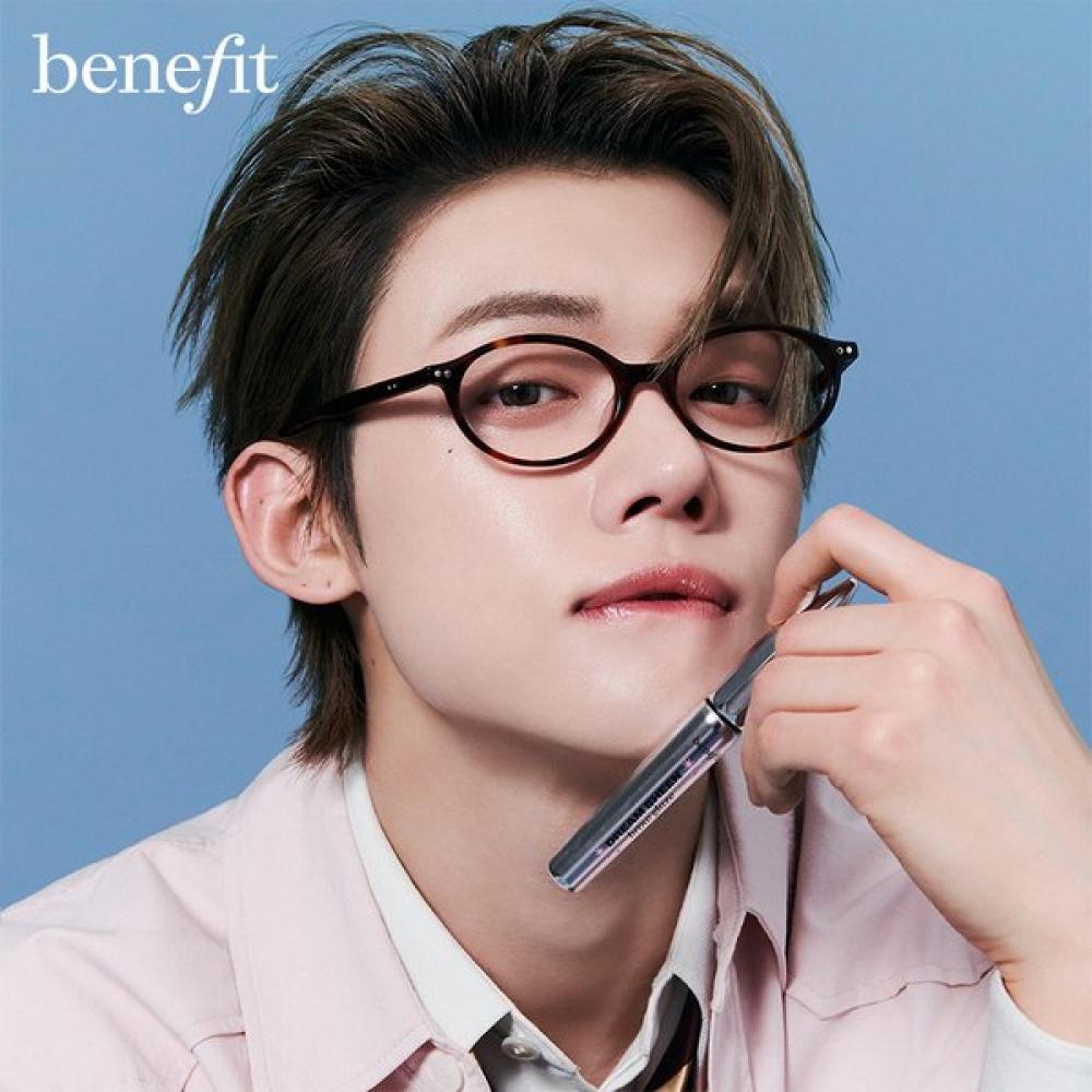 

Benefit New Dream Shin Brow Glaze +precisely Brow Pencil Deluxe lights