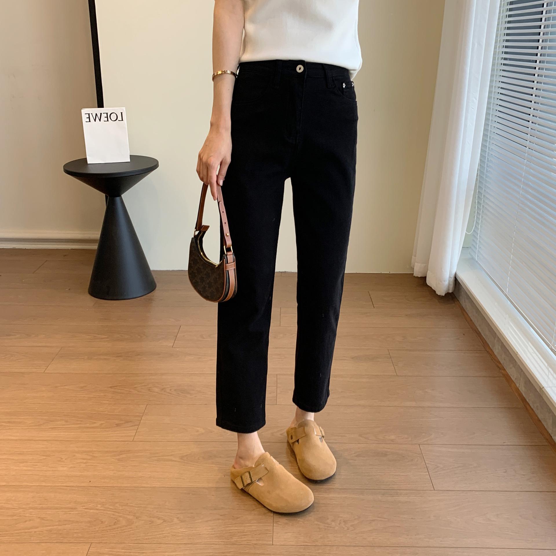 

Spring/Summer Baguette Pants: Slimming, High-Waisted, Cropped Jeans for a Straight, Stylish Look. Extra Large