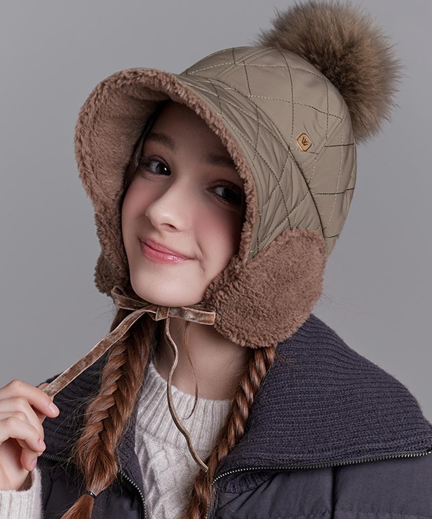 Hwaiteusaenjeu Diamond Quilted Ear Bonnet Hat Lanua (4 Colors)