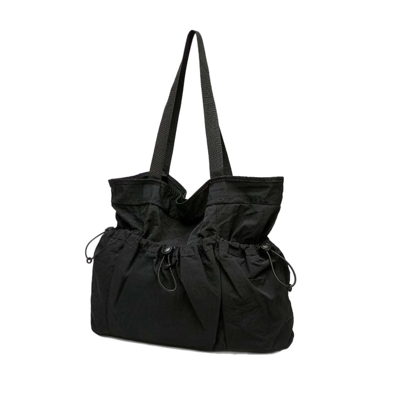 

Large Capacity Pleated Shoulder Bag - Simple and Fashionable Tote for College Students and Women чорний