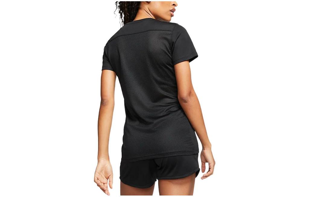 Nike T Shirts Women's Black Crew Neck Moderate Straight Fit BV6728-010