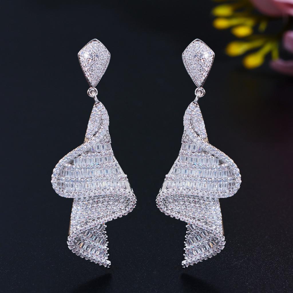 Needle Geometric Spiral Earrings Sparkling Zircon Long Pendant Earrings