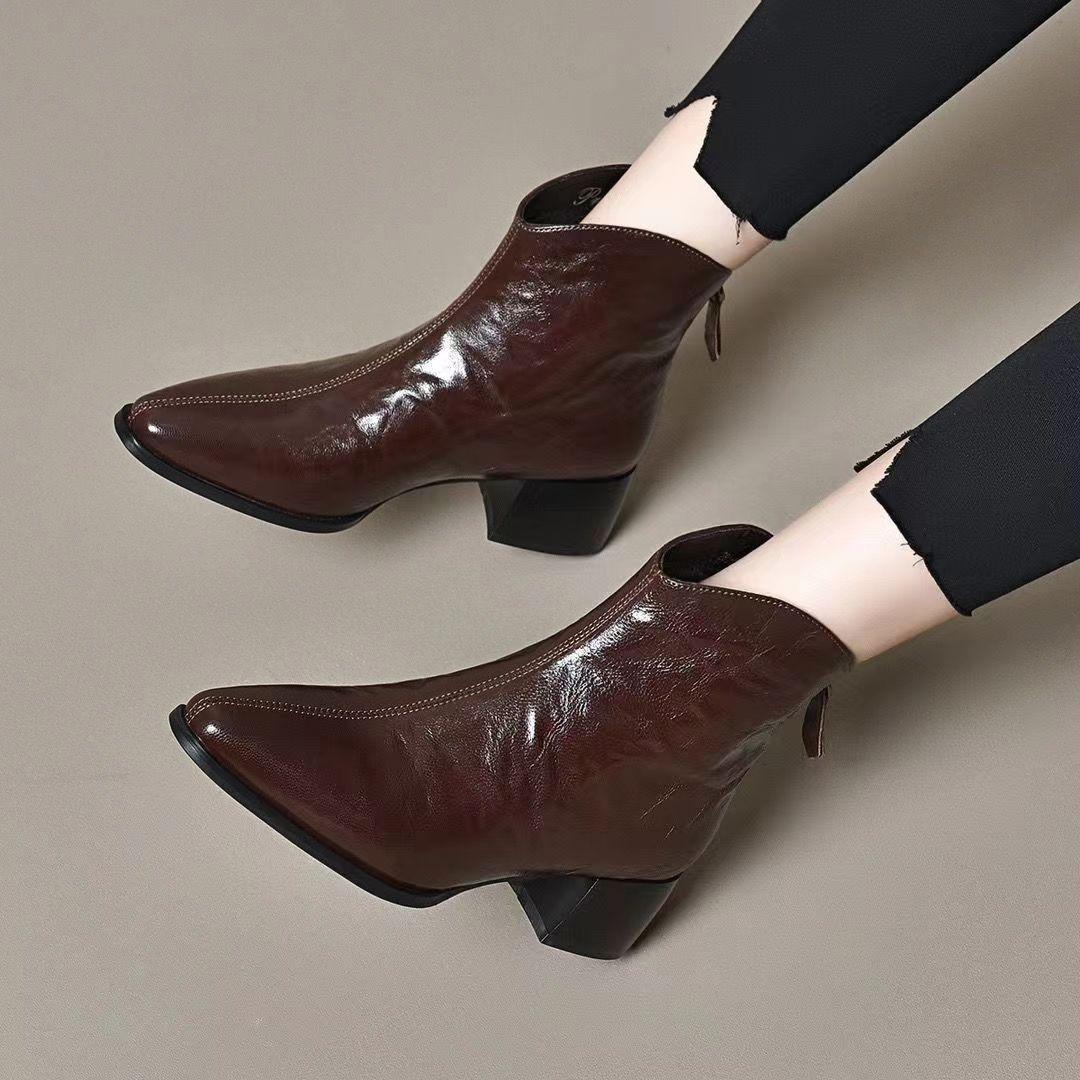 

Women s Retro Leather Ankle Boots - Autumn/Winter 2025, Soft & Versatile, Square Toe, Chunky Heel, Martin Style 38