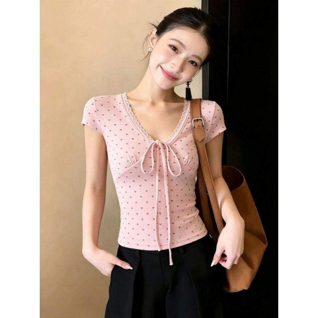 Korean wear pink polka dot lace V-neck short-sleeved T-shirt women's summer high-end sense slim and thin top trend