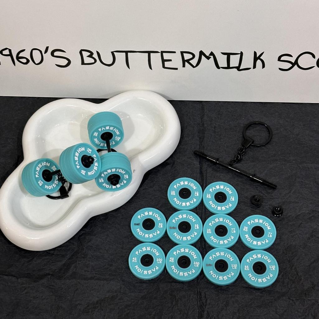 Miu Series Dumbbell Plate Keychain: Trendy Fitness Accessory & Sports Jewelry Gift