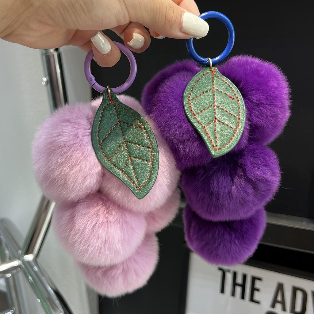 Super Lila~ Echtes Rexkaninchenfell Traube Schlüsselanhänger Anhänger ins Niedlicher Pompon Taschenanhänger