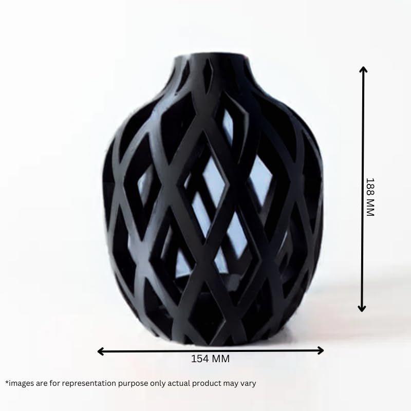 The Oyster Vase  - Elegant 3D Printed Decor Eco-Friendly PLA, Perfect for Modern Interiors (Jet Black)