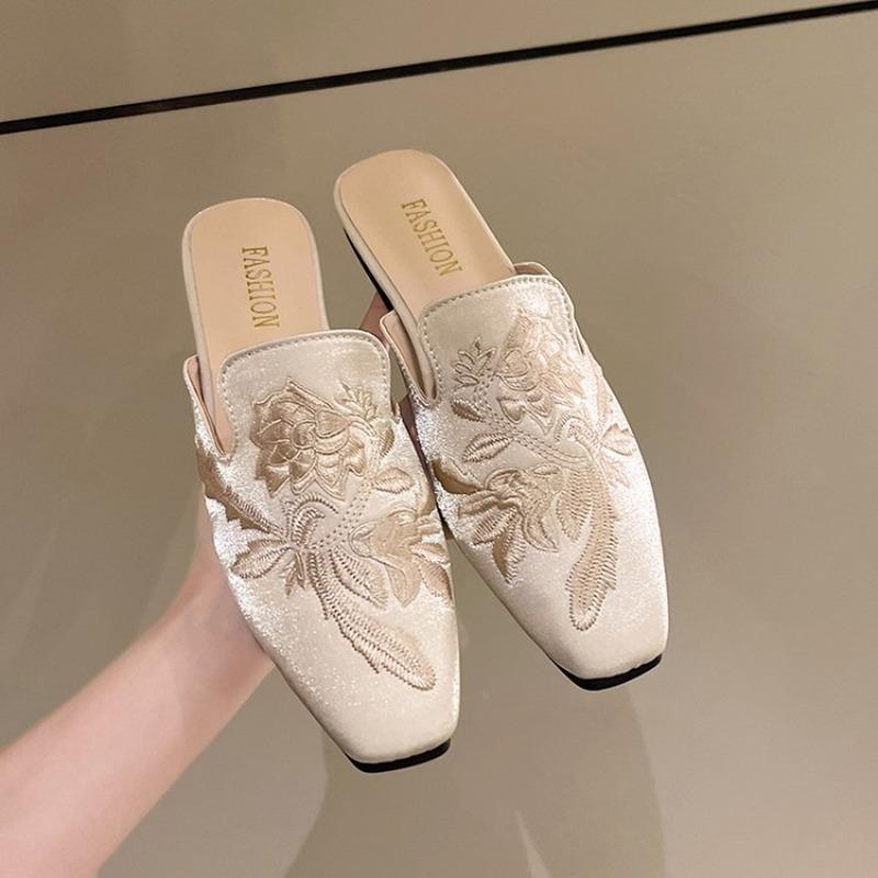 Embroidered Deep Cut Women's Slippers with Oversized Thick Heels Shoes Women Zapatos De Mujer  Sandals