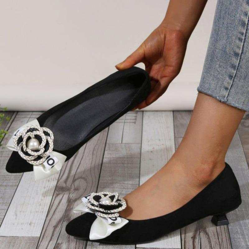 Fashion 2025 Women Pumps Med Heel Square Point Toe Camellia Flower Pumps Office Lady Leahter Shoes Soft Soles Slip On