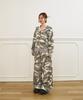 Tansanmageunesyum Juyoung X Tansan Studded Sweatpants (Camo Ivory)