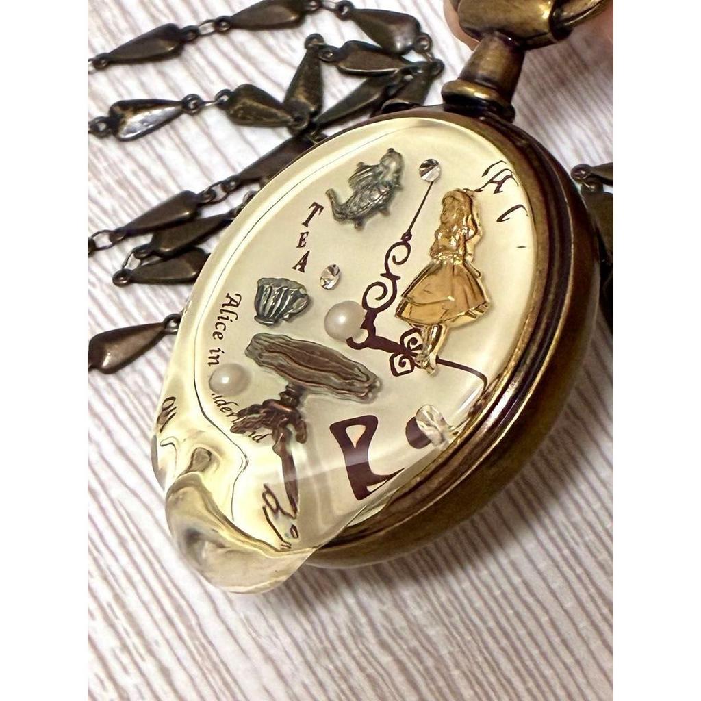 Used Q-pot Alice's Melty Pocket Watch Necklace / ALICE-Melty Pocket Watch Necklace