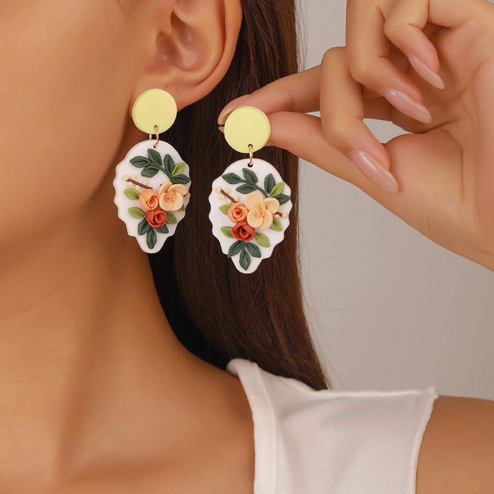 

Модные серьги-подвески для женщин разноцветный