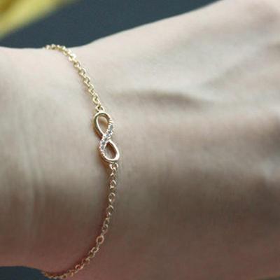 Bracciale alla Moda con Numero 8 e Diamanti in Stile Europeo e Americano per Donna