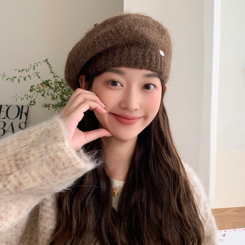 Korean Version of Autumn and Winter New Hat for Women Solid Color Versatile Knitted Wool Hat for Winter Warm Metal Beret