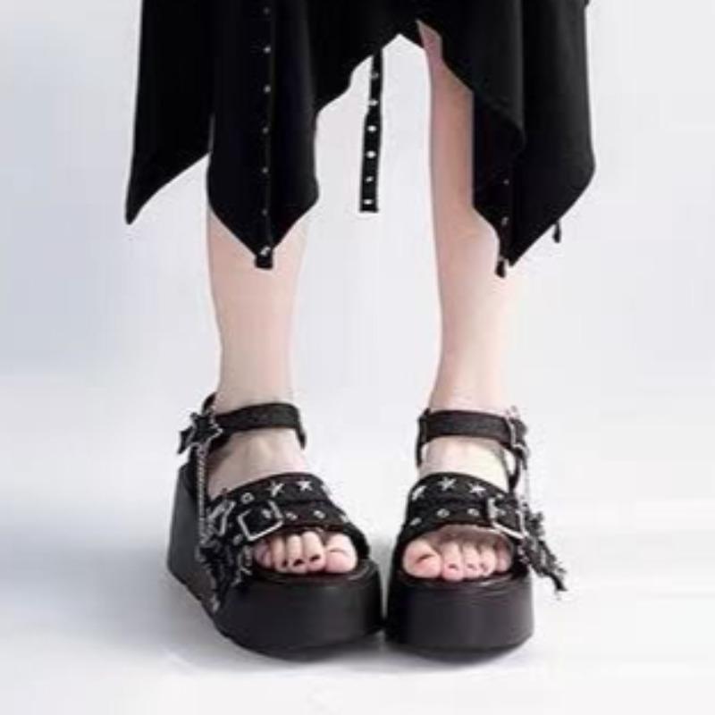 Damen Schnallen Plateau Sandalen Kettendekor Gothic Sommer Schuhe Damen Dicke Sohle Keilabsatz Sandalen Sandalias De Mujer