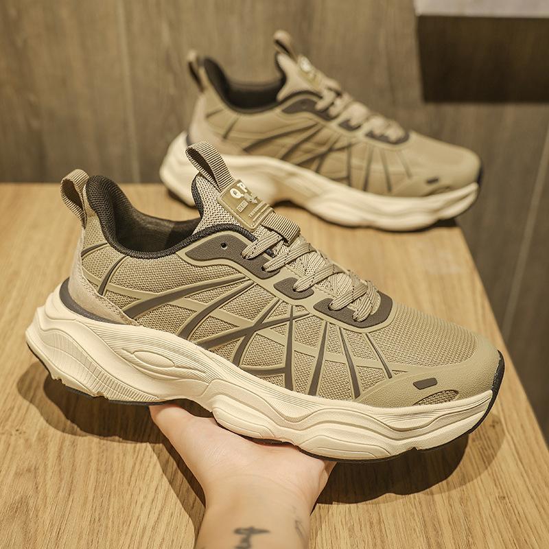 

Men s shoes winter 2024 new breathable casual versatile sports shoes men s outdoor mesh soft sole heightening running trendy shoes 42 коричневий