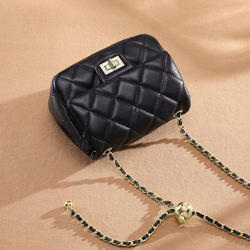 Bags New trendy leather women's bags Crossbody bags Fashion versatile diamond chain bags Shoulder small bags Luggage