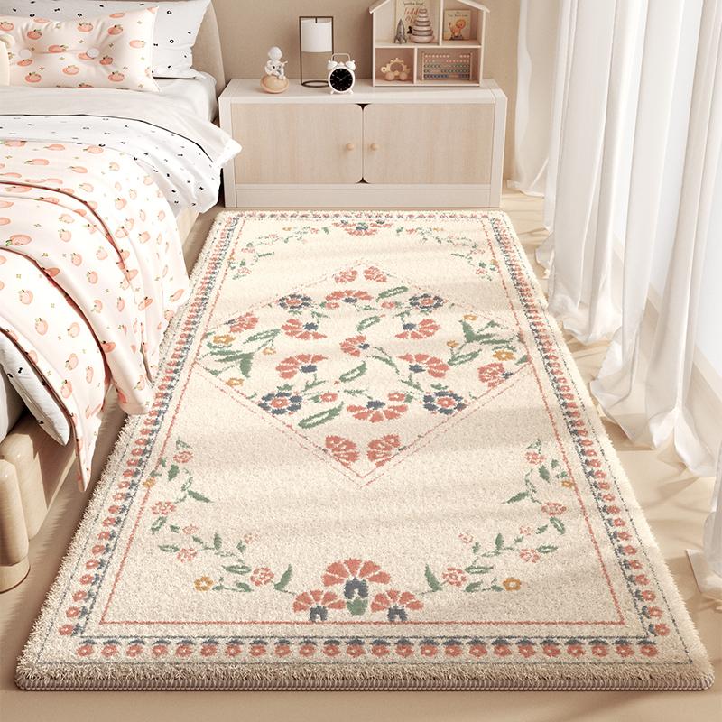 Ins Creamy Style Carpet Cute Flower Bedroom Bedside Floor Mat Runner Rug Soft Fluffy Plush Long Foot Mats Modern Home Decoration