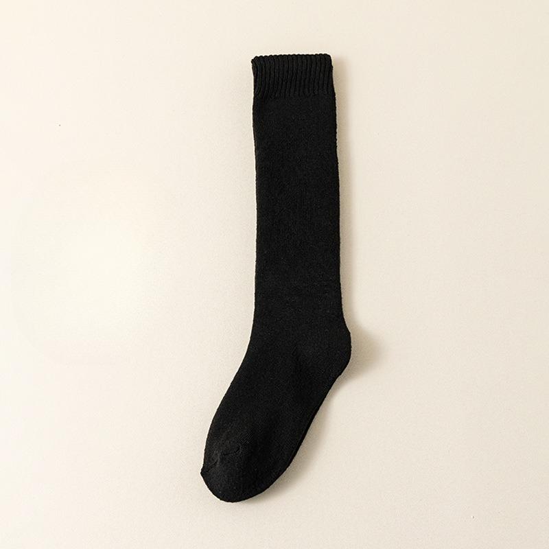 1/4 Pairs of Long Tube Cotton Socks with Thickened Towel Material for Warmth