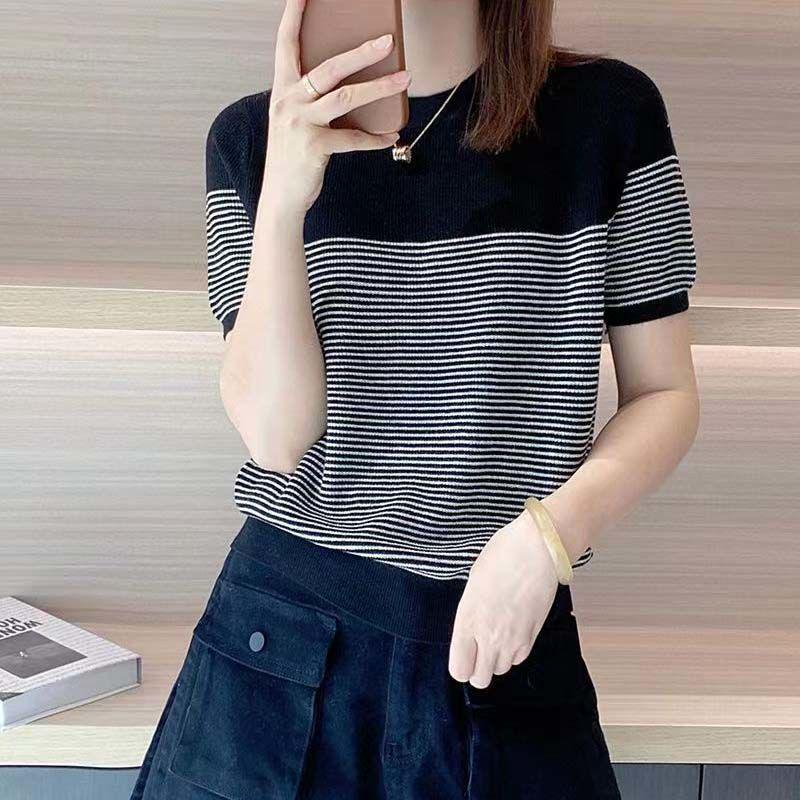 Women's Plus Size Short-Sleeve Summer Knit Top – Slimming, Age-Reducing Ice Silk Tee with Round Neck.