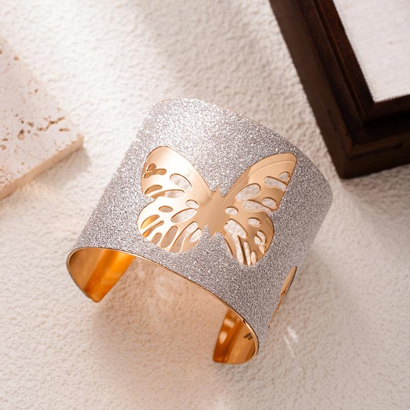 

Personalized Acetic Acid Patch Metal Hollow Bracelet Women S Butterfly Rose Gold Open Bracelet Cold Wind Bracelet