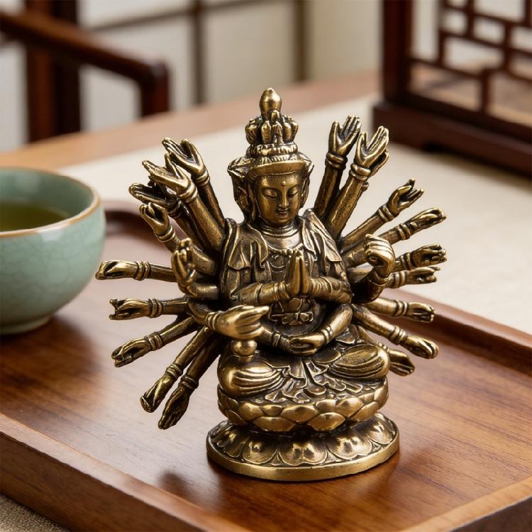 Brasses Buddhist Sculpture Detailed Thousand Hand Guanyin Statue For Serenes Space Fengshui Meditations Spiritual Decors