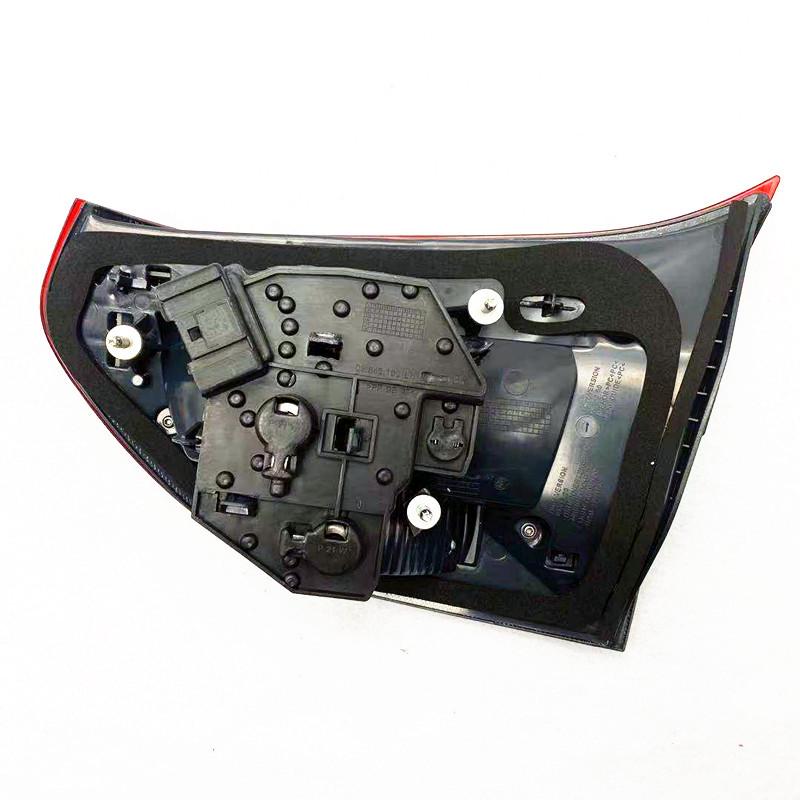 Compatible BMW 1 Series F52 (2016-2020) Rear Taillight Assembly with Brake and Reversing Light, High Configuration.