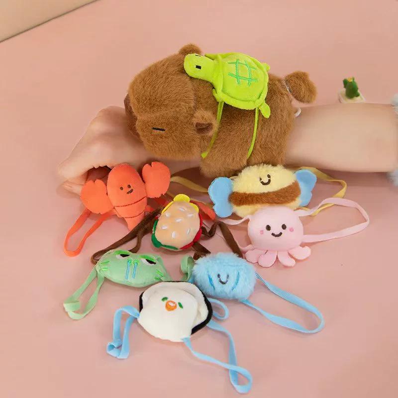 Pulsera de peluche con forma de carpincho, adorable animal de peluche, con forma de carpincho kawaii, ideal como anillo de mano para niños, juguetes divertidos.