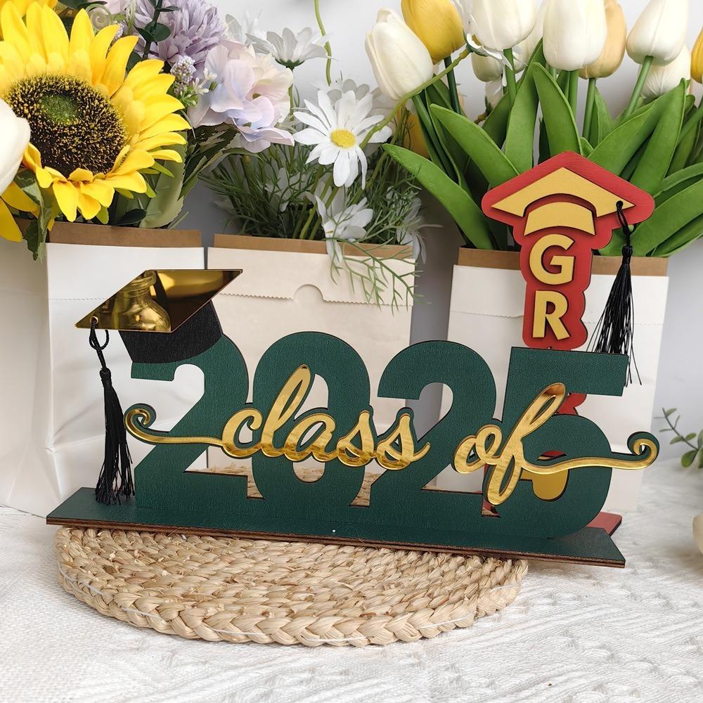 Festival Wooden Graduation Ornament Cartoon Graduation Desktop Decoration  Graduation Season