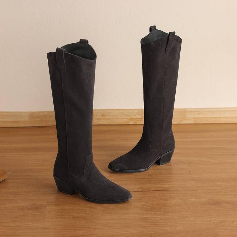 

Новые женские универсальные кожаные ботинки на среднем каблуке большого размера женские ботинки с острым носком осенне-зимние ботфорты из коровьей кожи ботинки Мартин женские 40