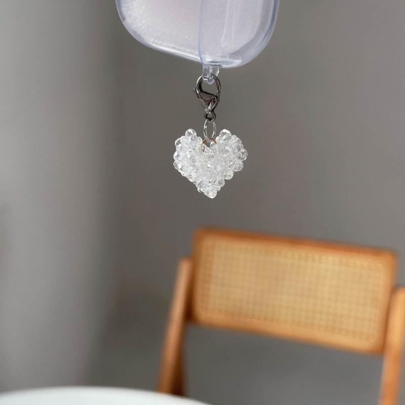 Fashionable Pendant for Furniture Stylish Crystal Heart Keychain Heart shaped Pendant for Home and Car Decorations