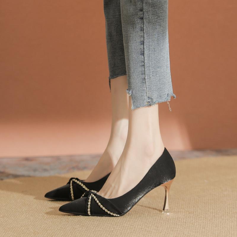 High heels women's 2025 new spring mid-heel wedding shoes bride Xiuhe wedding dress two wear bridesmaid shoes