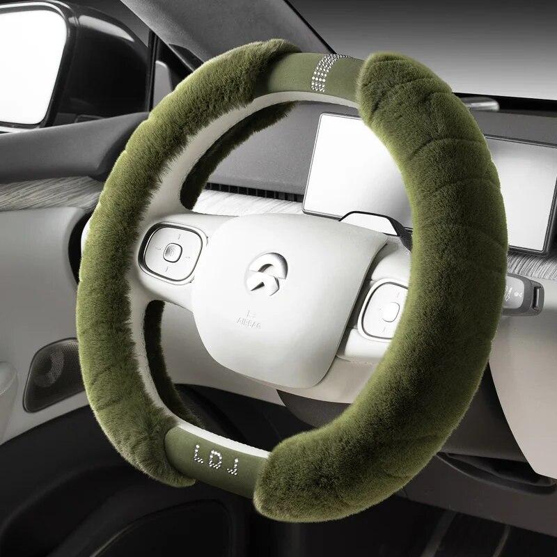 Luxury Plush Steering Wheel Cover Diamond Universal 15 Inch Handle Cover Winter M Fur Car Steering Cover Fashion D Shape Ring