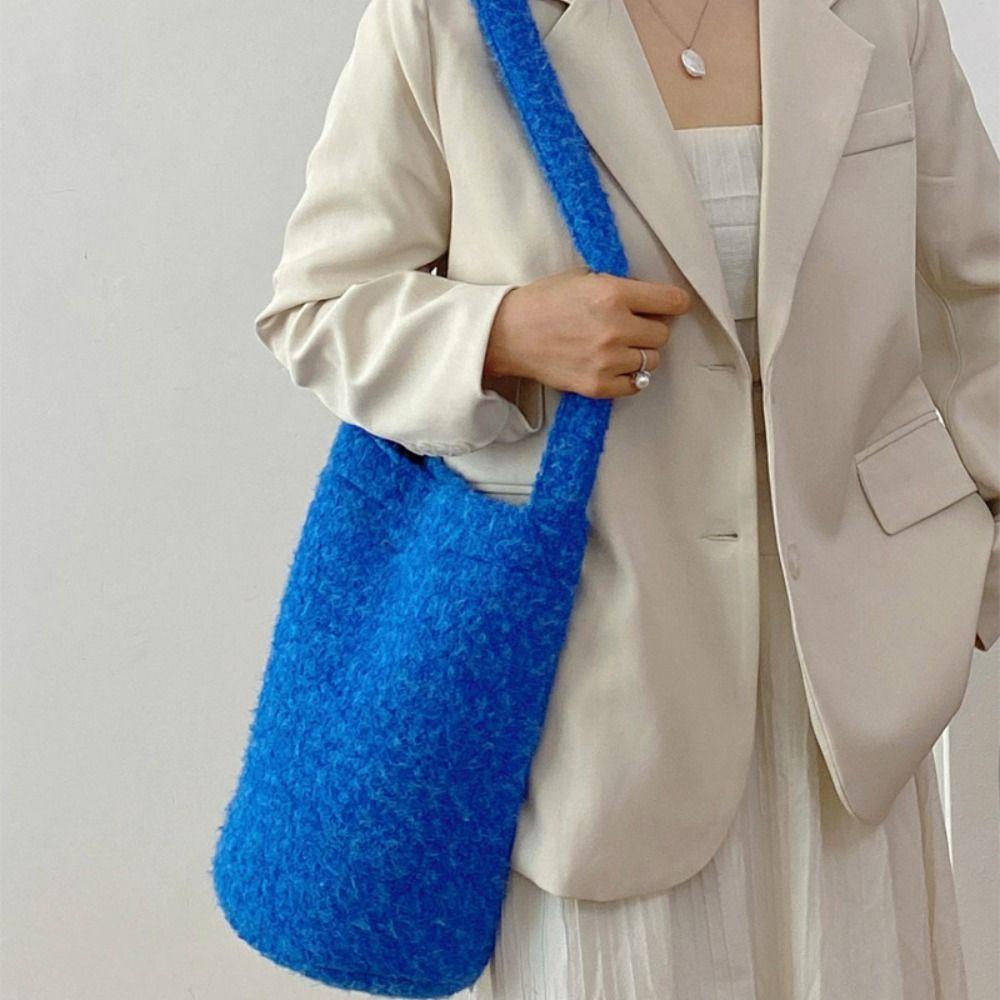 

Cute Plush Bucket Bag Sweet Shoulder Bag Crossbody Bag Wool Tote Bag Autumn Winter красный