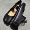 Split-toed shoes women's simple fashion Dieao shoes straps soft-soled pig's trotters ballet shoes shallow mouth flat Mary Jane single shoes