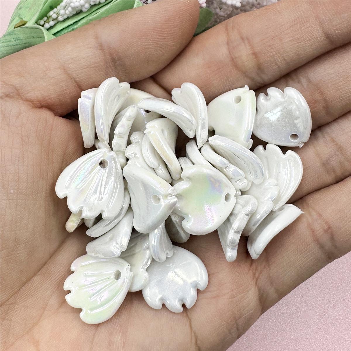 

15,2*15,7 мм для сережек, украшений для волос, ожерелий, маркировки ювелирных изделий, акрил, 50 шт./компл., лепестковые бусины, материалы для самостоятельной работы, аксессуары белый