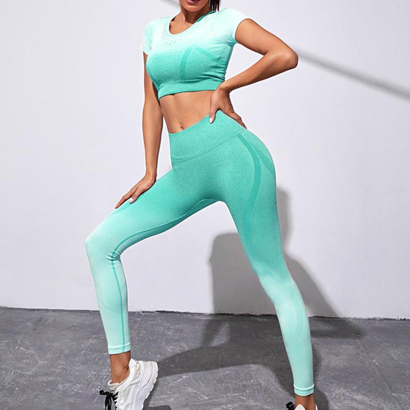 European & American Tie-Dye Seamless Gradient Yoga Suit - High-End Women's Tight Fit Sports Set