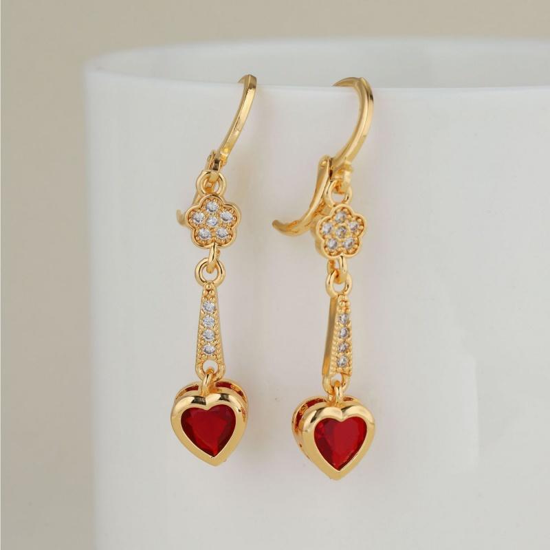 

2025 New Fashion Trend Zircon Tassel Love Earrings Heart Pendant Small Design Ear Buckle Earrings красный