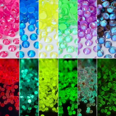 Decoración de uñas – Diamantes de imitación y decoraciones para uñas