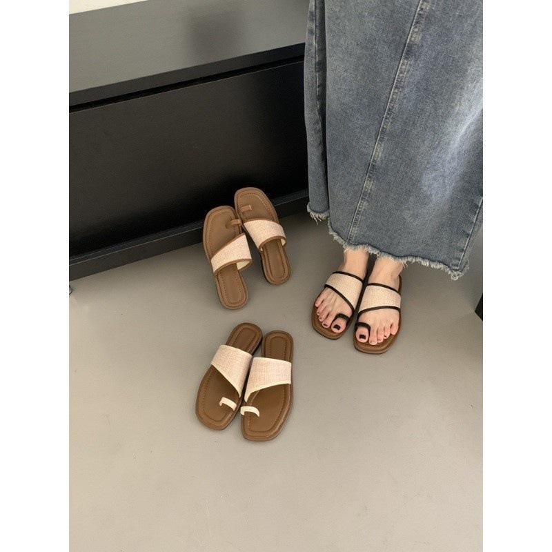 Set of Toe Cool Slippers for Women To Wear In the Summer of 2025, New Soft-soled Simple Flat Sandals